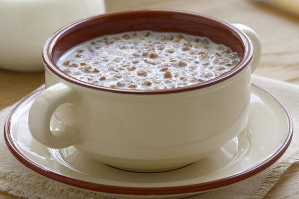 Buckwheat kefirrekin 3 eguneko dieta baterako